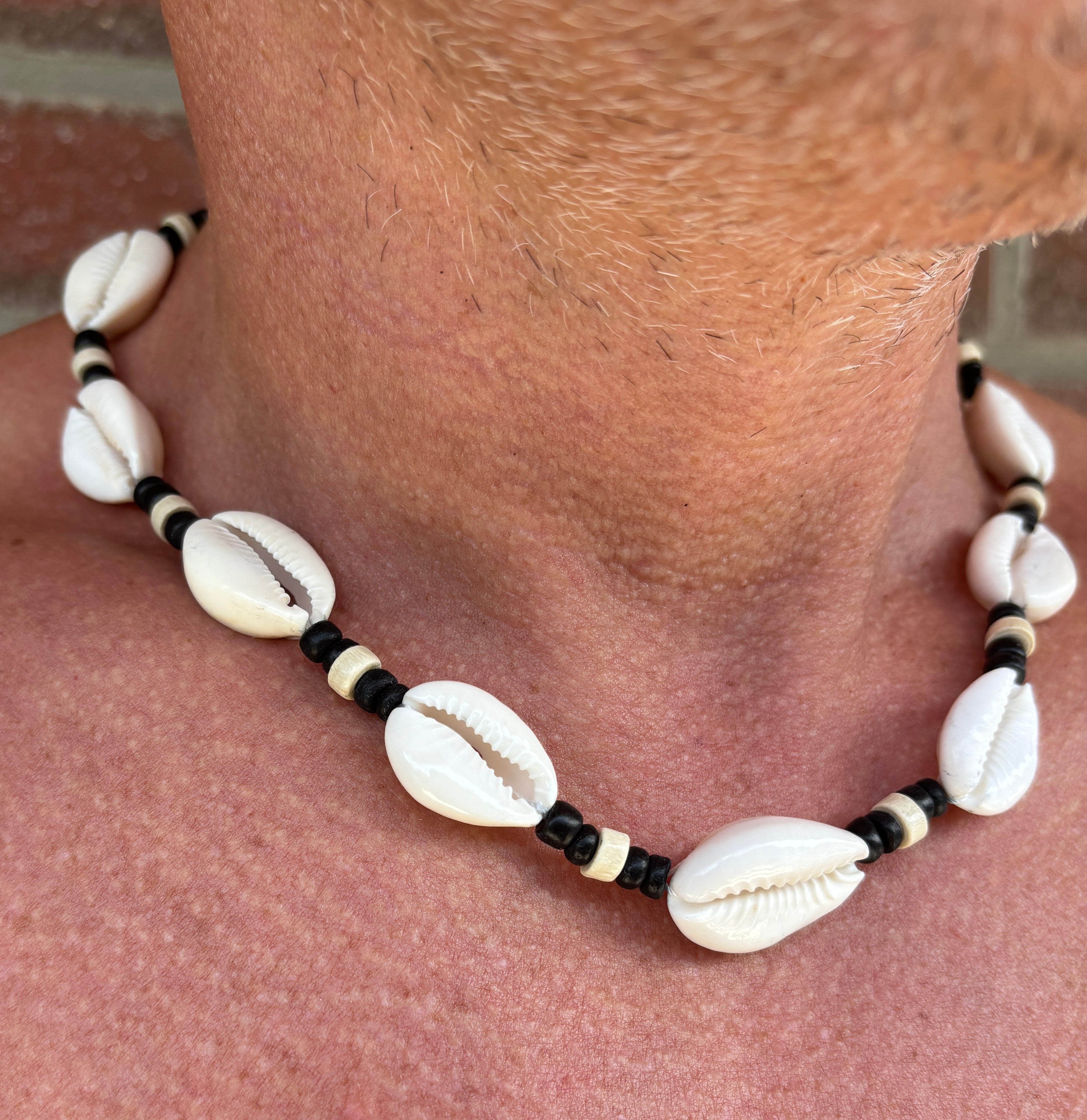Kauri Muschel Choker Halskette für Männer - Kokosnuss Muschel Herren Perlenkette - Boho Hippie Perlen Chunky
Choker Kragen - Herren Surfer Choker