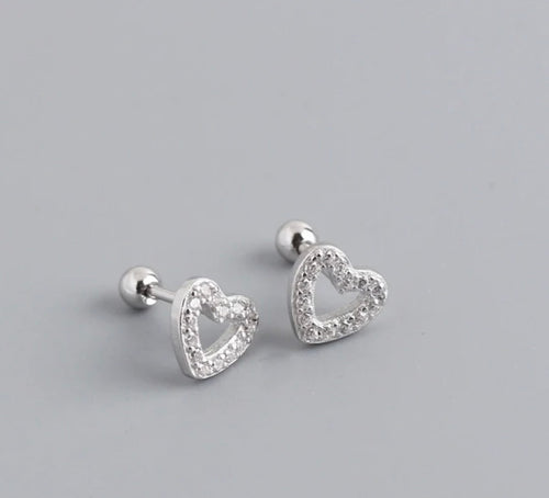 1 Paar Ohrstecker In Herzform Aus
925er Sterlingsilber Mit Zirkonia