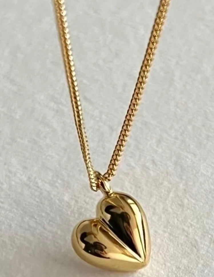 Halskette mit herzförmigem Anhänger aus 925er Sterlingsilber mit Weizenkette
